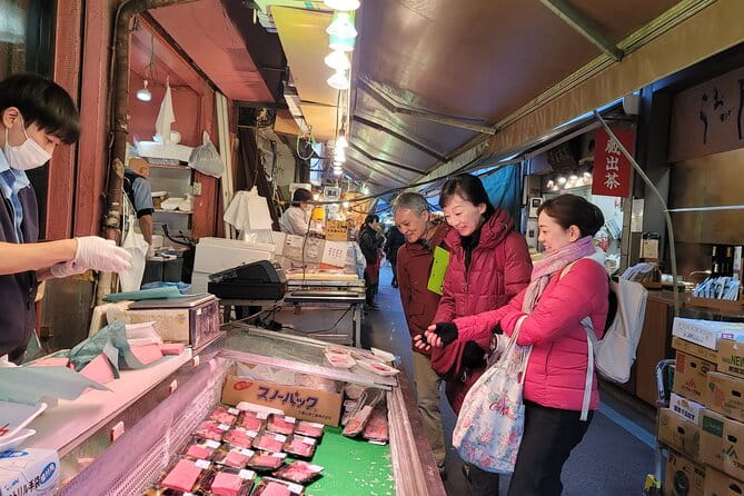 Lunch at Tsukiji Market Tour - Food and Drink Delights