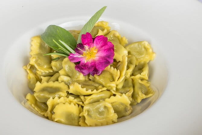 Lunch or dinner and cooking demo at a local home in Padova - In-Depth Look at What to Expect