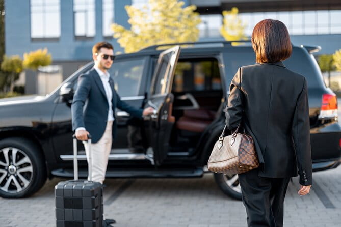 Luton Airport Taxi - Private Transfer to/from London - Introducing the Luton Airport Taxi Service to London