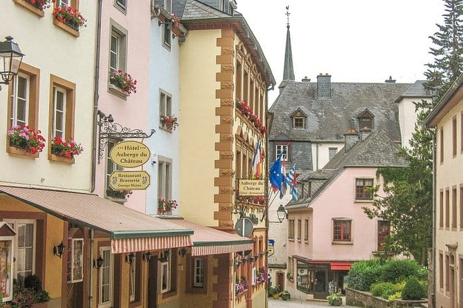 Luxembourg Airport Transfers : Airport LUX to Luxembourg in Business Car - Waiting Time and Flexibility