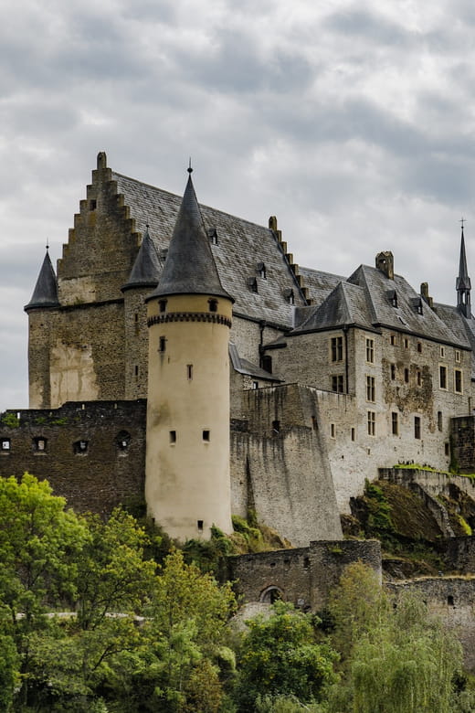 Luxembourg: Express Walk with a Local in 60 minutes - What the Tour Includes and Practical Details