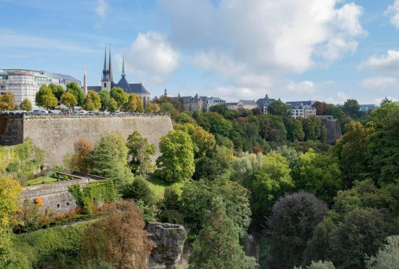 Luxembourg: Express Walk with a Local in 60 minutes - Who Should Take This Tour?