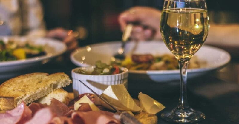 Luxembourg: Italian-Style Dinner in a Vintage Bus - A Dive into Luxembourg’s Italian Dinner on Wheels