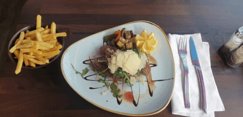 Luxembourg: Italian-Style Dinner in a Vintage Bus - Breaking down the itinerary: what to expect