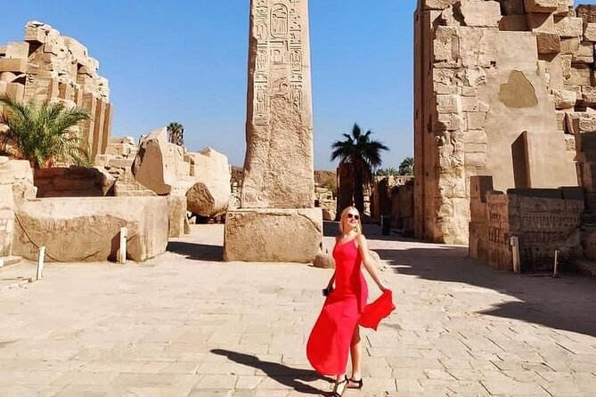 Luxor Private Guided Tours to East & West Bank - Admiring the Luxor Temple