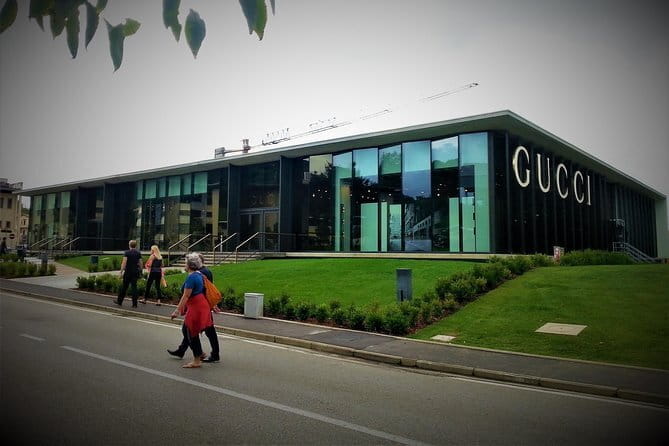 Luxury Chauffeur Service THE MALL from Florence to Reggello - Key Points / Takeaways