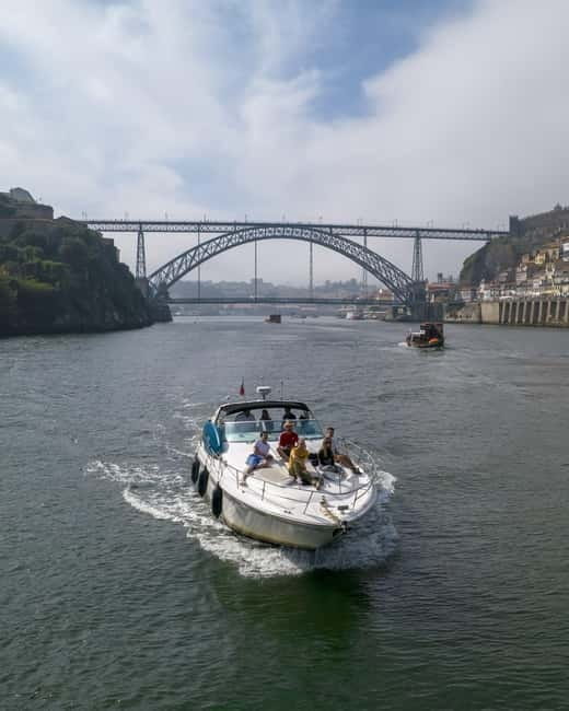 Luxury Douro Yacht Tour: Scenic Views & Complimentary Drinks - Price and Logistics: What You Need to Know