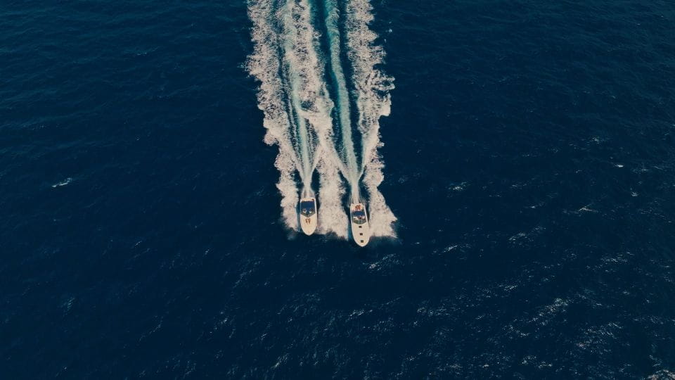 Luxury Private Boat Transfer: From Amalfi to Capri - Boat Features