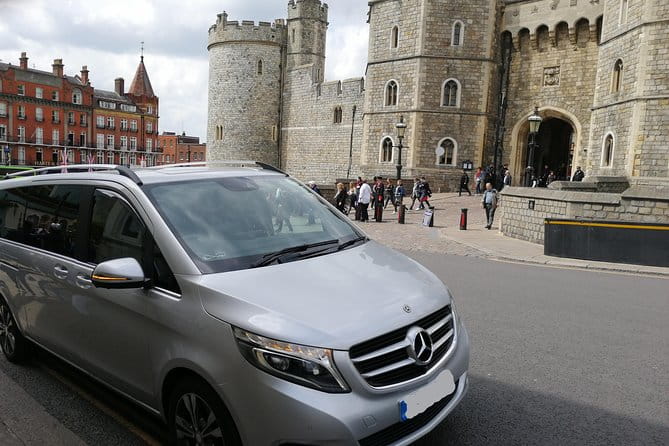 Luxury Private Day Hire London-London Stopover at Windsor & Hampton Court Palace - Returning to London: A Relaxed End to Your Day