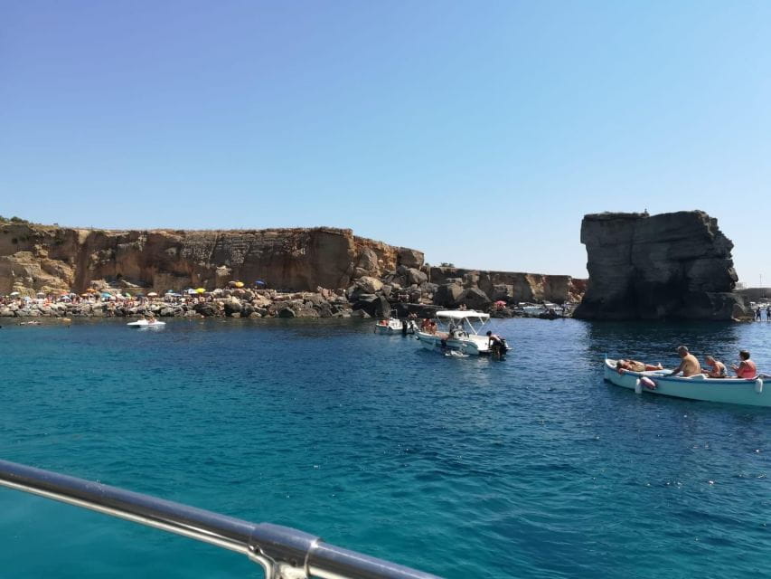 LUXURY YACHT RENTAL WITH CREW - Exclusive Yacht Rental