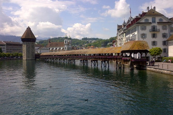 Luzern Discovery: Small Group City Walk with Lake Cruise - Comprehensive Review of the Tour Experience