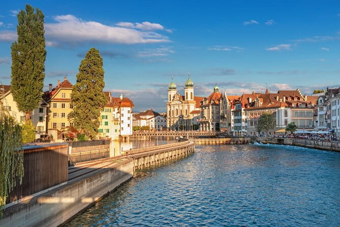 Luzern Elegance: Private City Walk and Panoramic Lake Cruise - The Scenic Lake Cruise: A Highlight