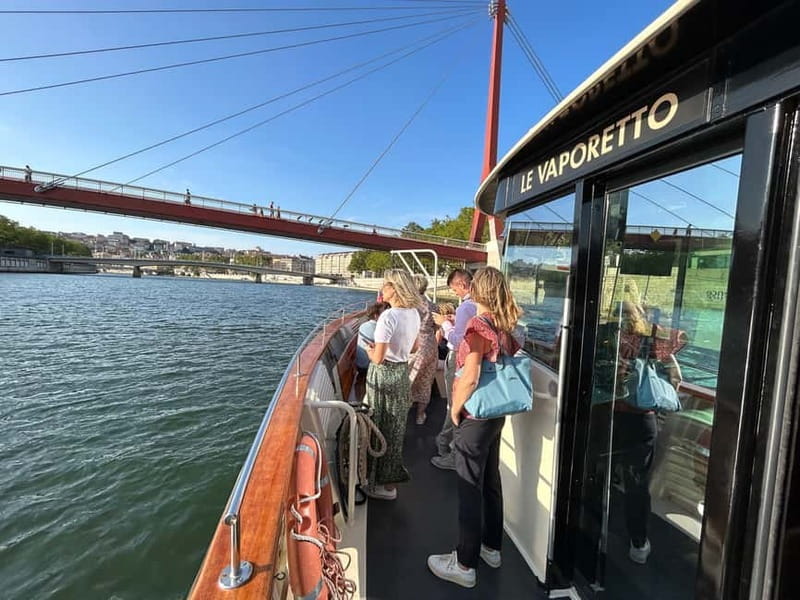 Lyon: 1h30 cruise in the heart of the city with audio guide - Key points / Takeaways