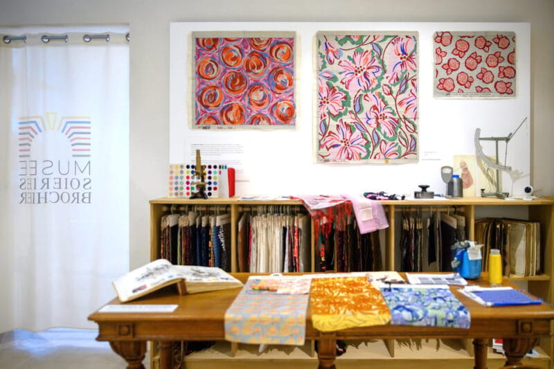 Lyon: admission ticket to Brochier Soieries Silk Museum - The Highlights: Couture and Creativity