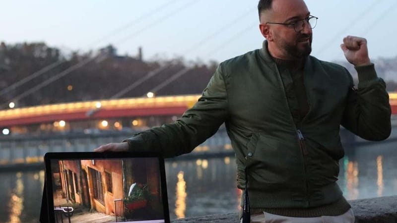 Lyon: between history and cinema, guided tour and coffee break included. - Exploring Lyon through the Lens of Cinema: A Detailed Review