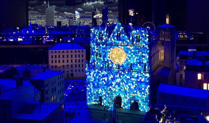 Lyon City Card Attractions & Museums Card & Guide With City Map - Free Concerts and Puppet Shows