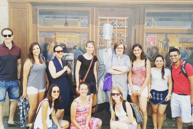 Lyon City Historic Neighborhoods Guided Walking Tour (English) - Exploring Hidden Passageways