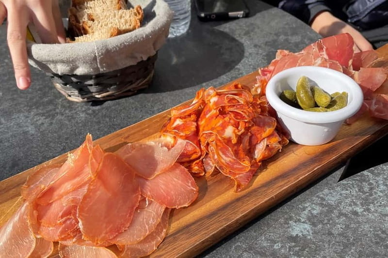 Lyon: Guided Food Tour with Tastings - Guides Who Make the Difference