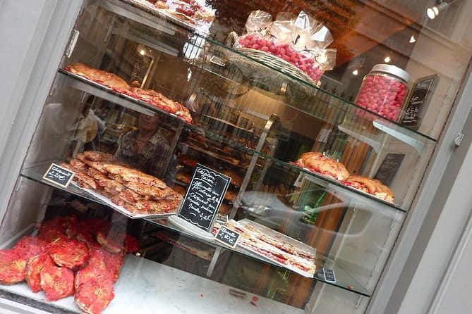 Lyon Old District : Private Walking Tour - Inside the Tour: A Deep Dive