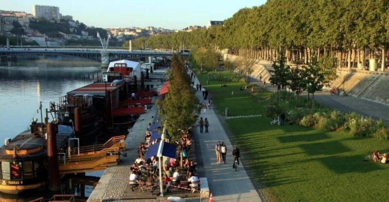 Lyon: Premium Self-Guided Bike Tours with AI Virtual Guide - Discover Lyon with Your Smartphone and a Dash of Tech