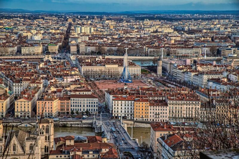Lyon private guided city tour - Exploring Lyon: The Perfect Balance of Landmarks and Local Life