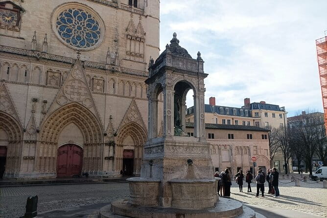 Lyon Private Guided Tour with a professional tour guide - Discovering Lyon’s Historic Heart: The Itinerary Breakdown