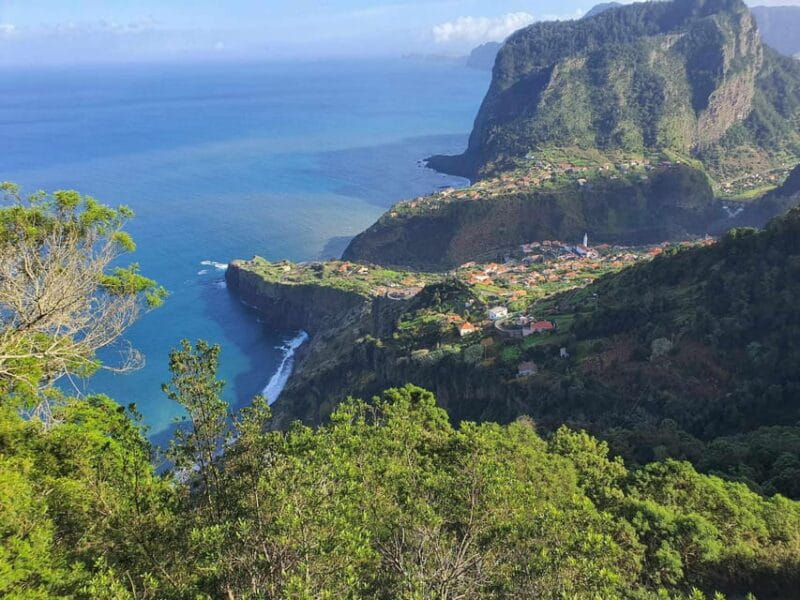 Madeira: Santana; Discover the enchanting East: Duration 7,5h - Entering Madeira’s Enchanting East: A Complete Guide to the Santana Tour