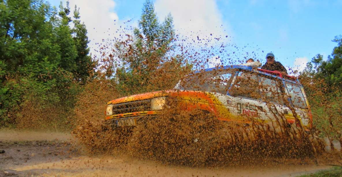 Madeira: Santana Jeep Tour Revealing the Easts Treasures - Admiring Thatched Houses