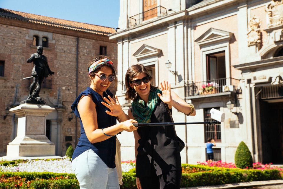 Madrid: 1.5-Hour Private Kick-Start Tour With a Local - Discover Main Attractions