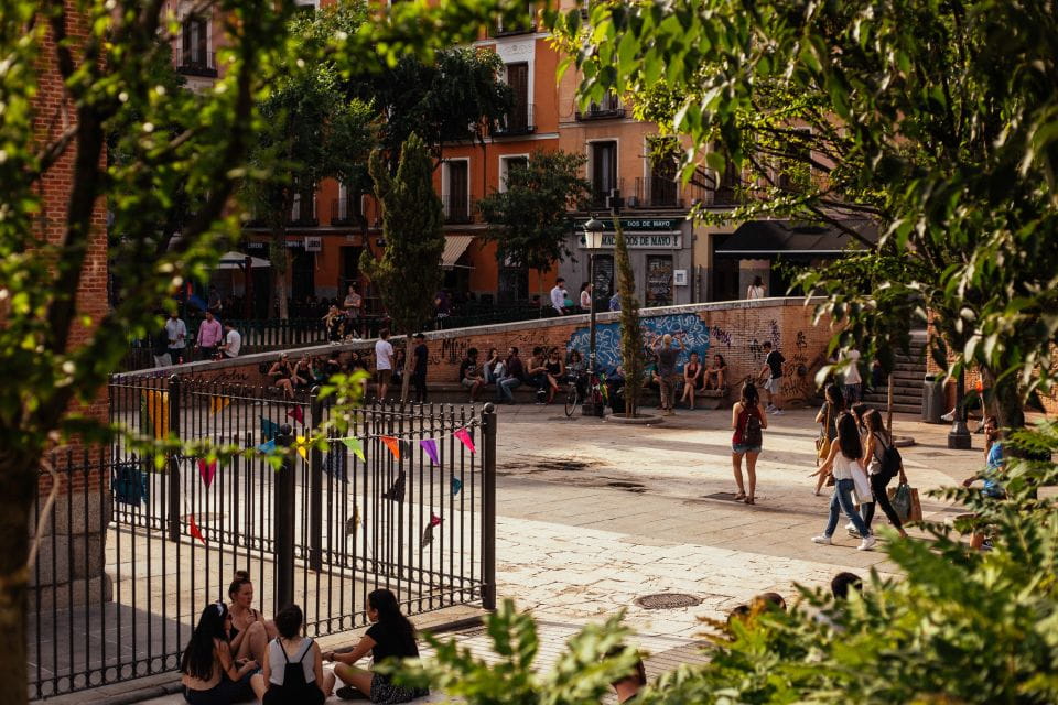 Madrid: 2-Hour Private City Tour Off the Beaten Track - Customer Reviews and Ratings