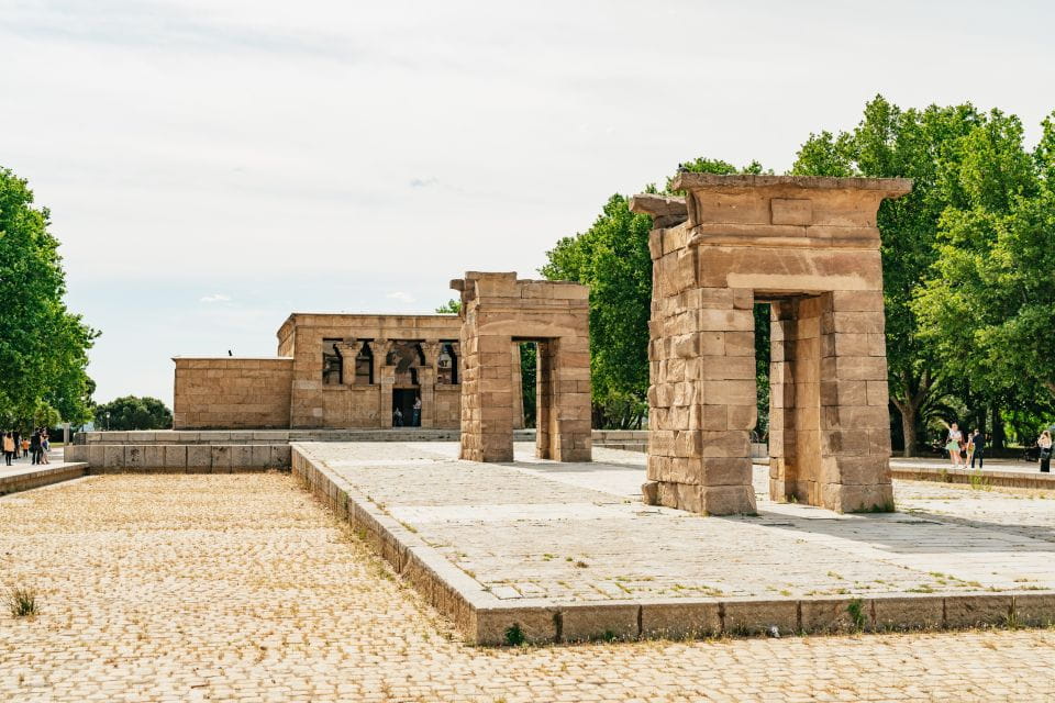 Madrid: 24 or 48 Hour Hop-On Hop-Off Sightseeing Bus Tour - Important Information