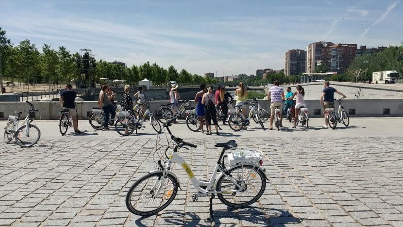 Madrid: 3-Hour Sightseeing Tour by Electric Bike - Experience Highlights