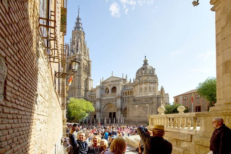 Madrid: 6-Hour Day Trip to Toledo with Guided Walking Tour - Key Points / Takeaways