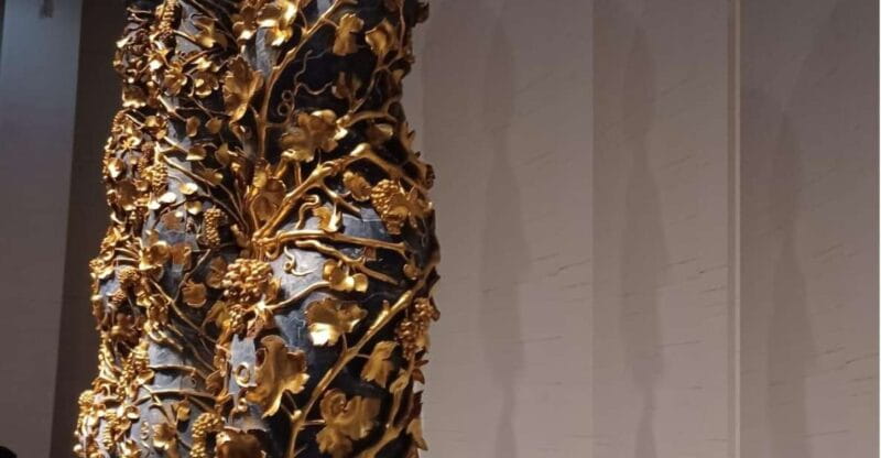 Madrid: Basic Guided Tour of the Royal Collections Gallery - Discovering the Artifacts and Exhibits