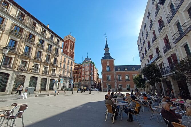 Madrid Bike Tour with Churros and Wine, Ham, and Cheese Upgrade - Exploring Madrid on Pedal Power