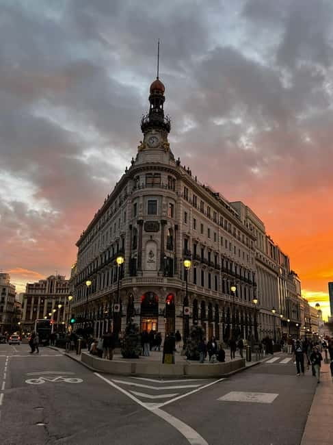 Madrid Downtown: Shopping Tour with Personal Shopper - FAQ