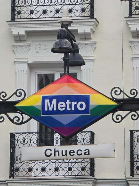 Madrid: Drag Queen Guided City Tour - Entering Madrid’s Historic Heart with a Drag Queen Guide