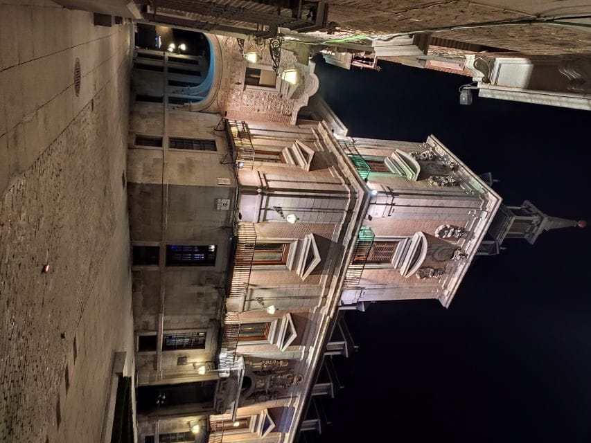 Madrid: Enchanted Evening Walking Tour in Spanish - Key Points