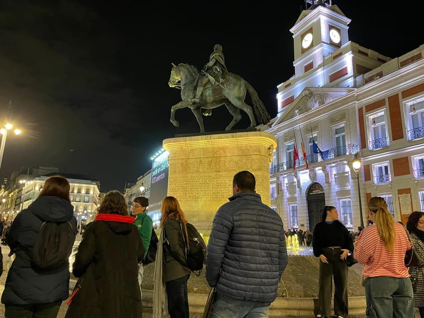 Madrid: Enchanted Evening Walking Tour in Spanish - Tips for Your Tour