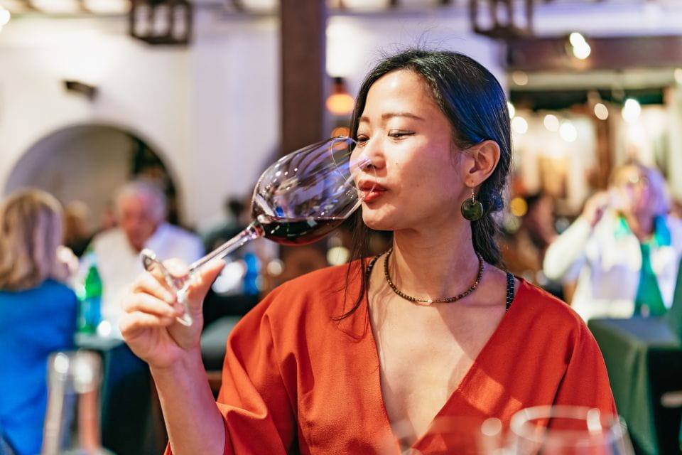 Madrid: Flamenco Show at Corral De La Moreria - Customer Feedback