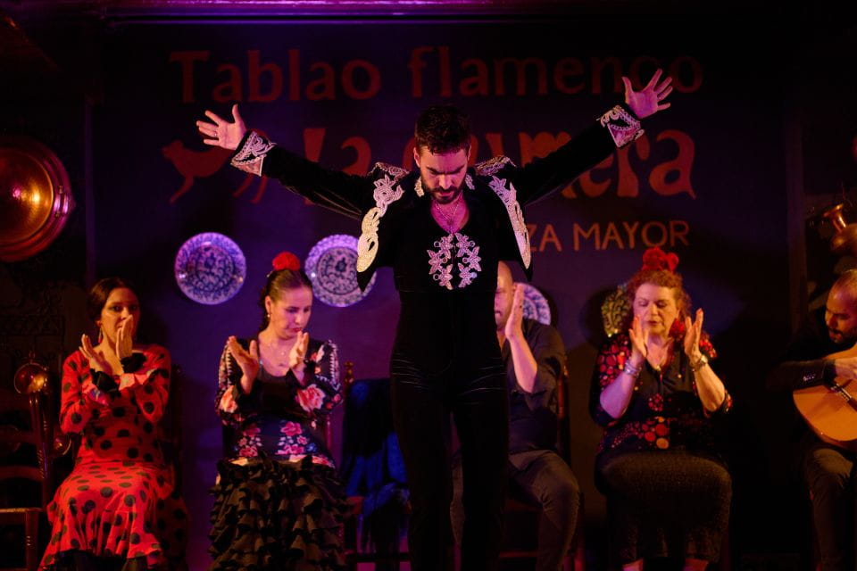 Madrid: Flamenco Show La Quimera With Drinks & Dinner Option - Convenient Location Near Plaza Mayor