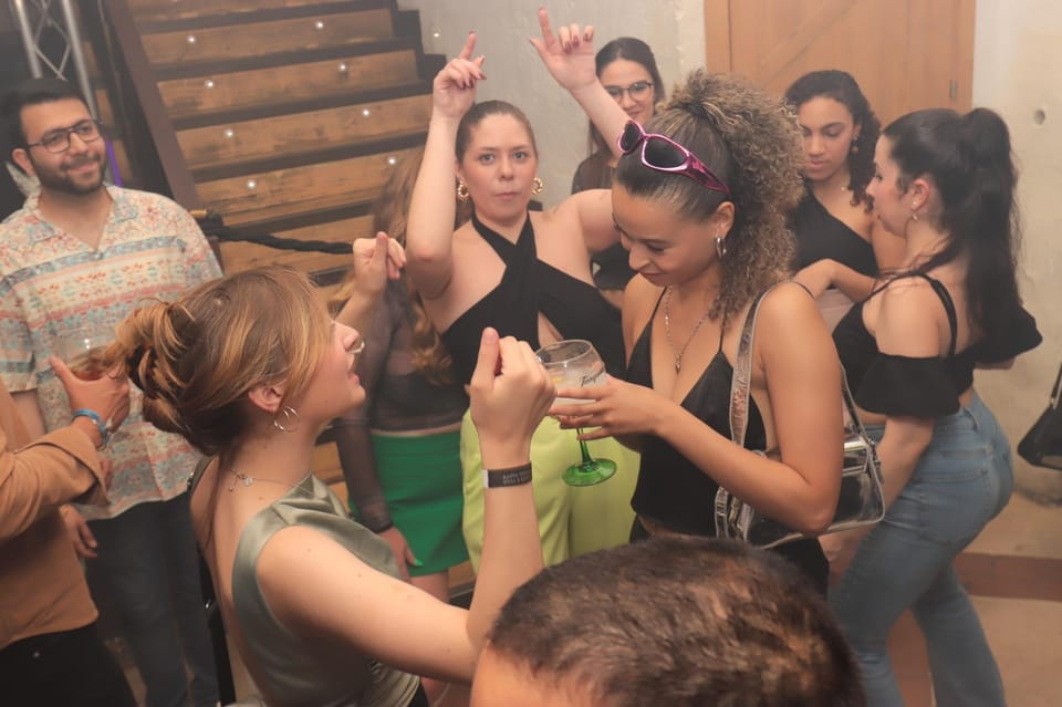 Madrid: Guided Bar Crawl With Drinks and Nightclub Entry - Inclusions and Exclusions