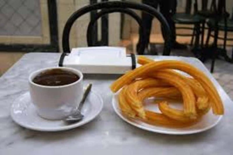 Madrid: Guided Walking Tour with Churros and Hot Chocolate - Exploring Madrid’s Historic Heart with a Local Guide