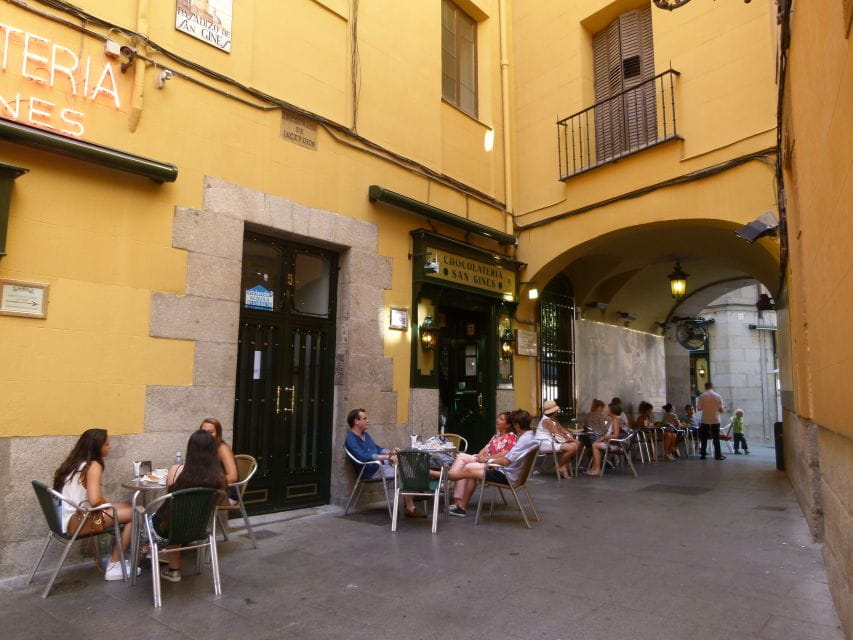 Madrid Historical Centre & Old Town Walking Tour in French - Customer Reviews