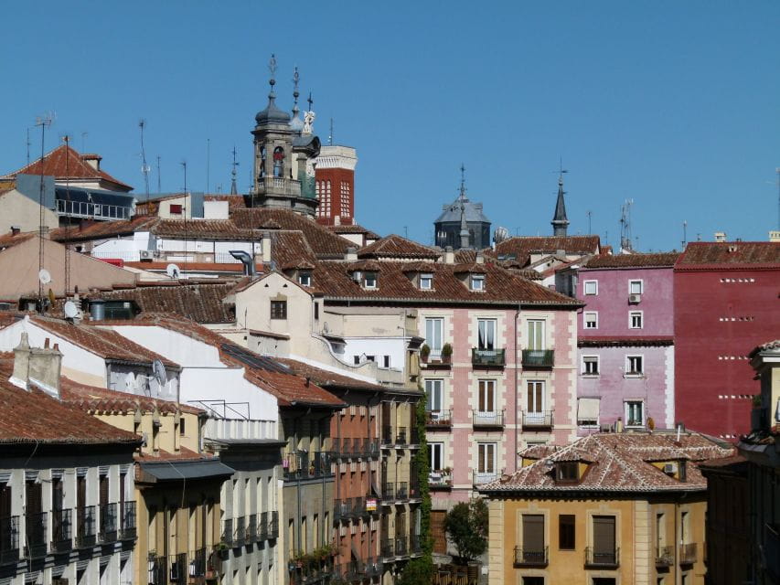 Madrid Historical Centre & Old Town Walking Tour in French - Things To Know