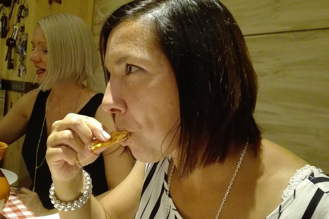 Madrid Historical Walking Tour With Food Tasting and Dinner - Inclusions and Additional Information