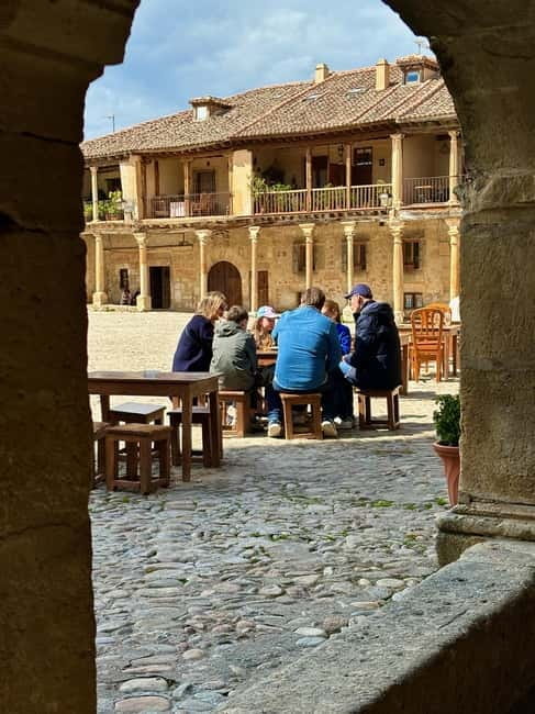 Madrid: Journey through Roman Segovia and medieval Pedraza - FAQ