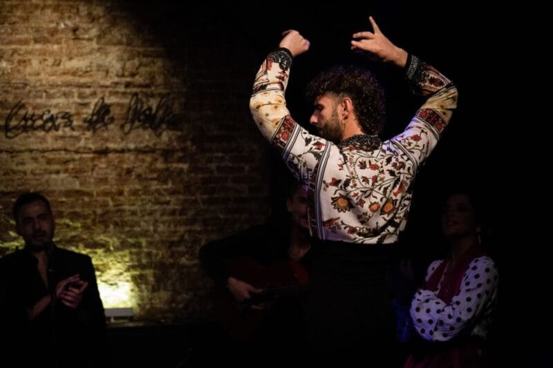 Madrid: La Cueva de Lola Flamenco Show Tickets with Drink - Who Should Consider This Tour?