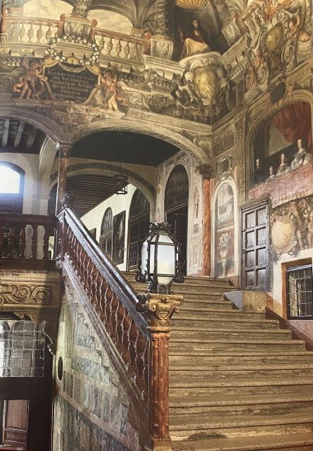 Madrid: Monastery of Descalzas Reales Tour With Tickets - Accessibility Considerations