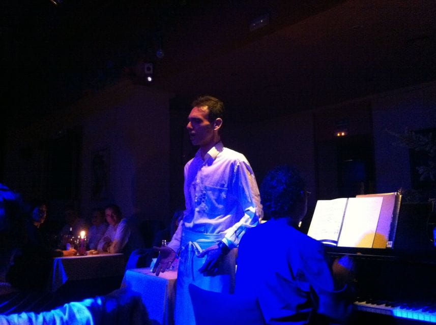 Madrid: Opera and Zarzuela Show and Dinner - Zarzuela Melodies and Ambiance